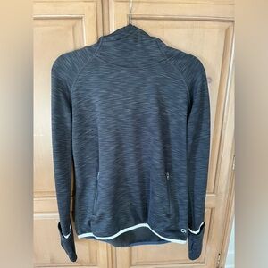 Gap fit hooded t shirt